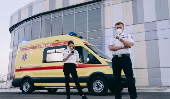 绥阳救护车转运病人算来回费用吗？